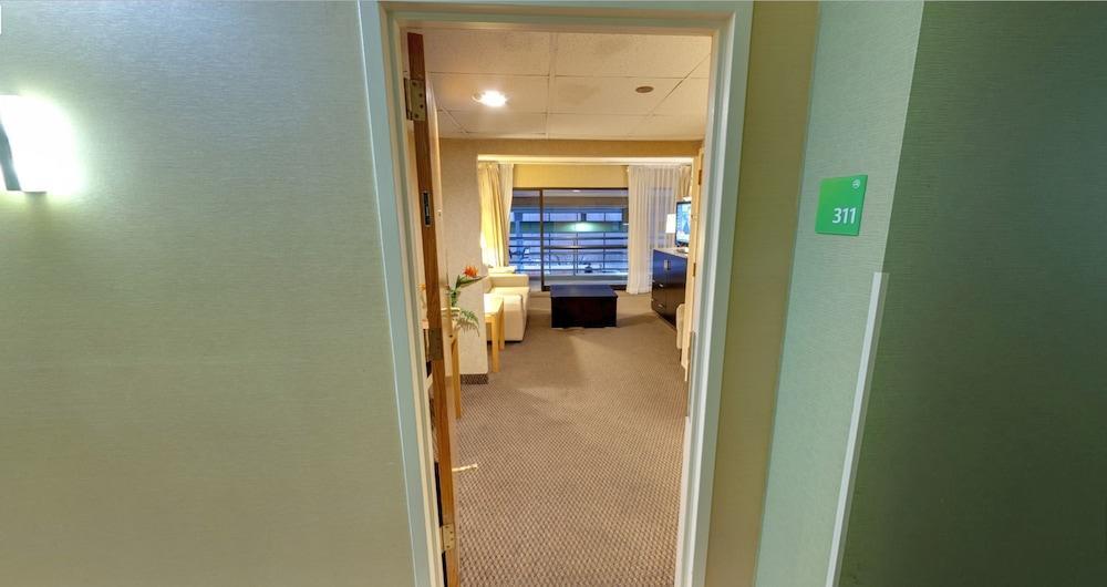 Liyo Inn Clinton Kültér fotó